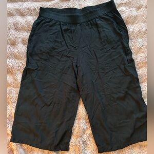 George Black Capris